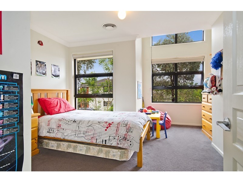 8 Helston St, Stanhope Gardens NSW 2768