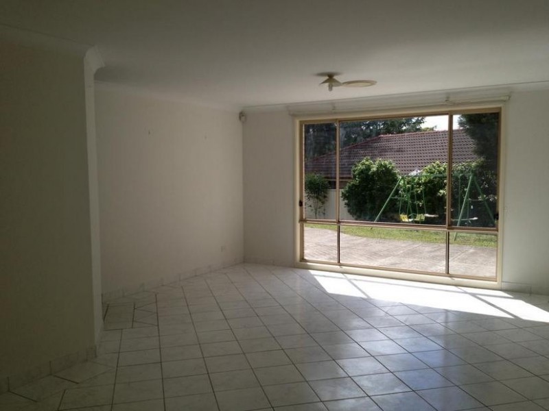 16 Farmer Close, Glenwood NSW 2768