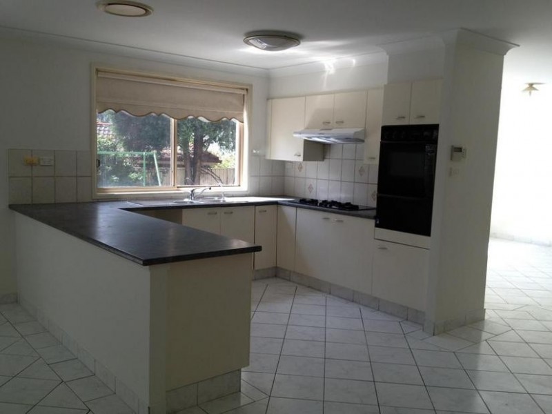 16 Farmer Close, Glenwood NSW 2768