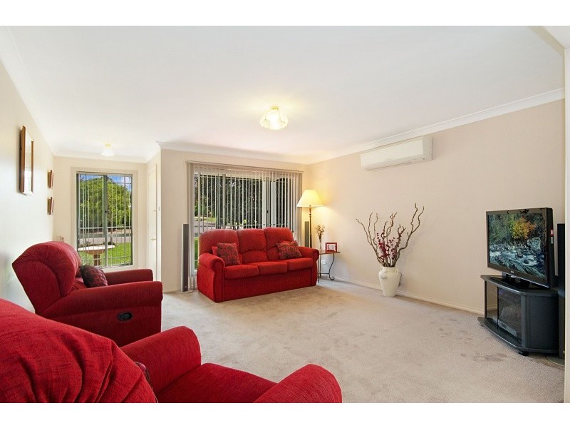 77 Thompson Ave, Glenwood NSW 2768