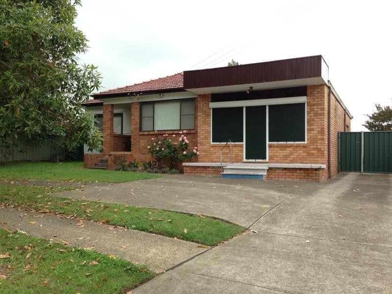 76 Regent St, Riverstone NSW 2765