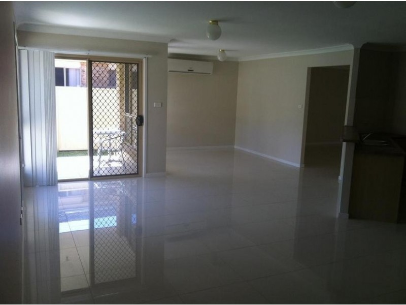 73 Glenwood Park Dr, Glenwood NSW 2768