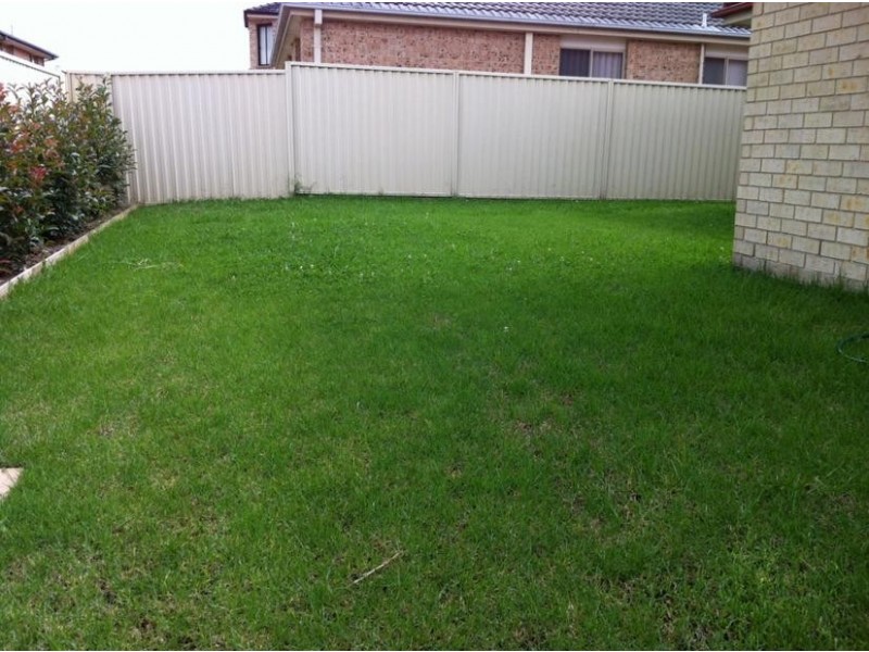 73 Glenwood Park Dr, Glenwood NSW 2768