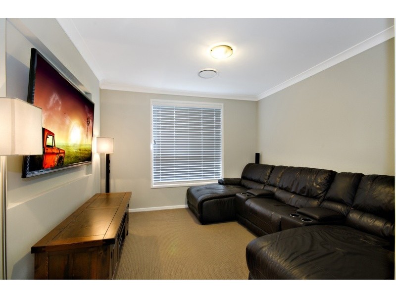 120 Greenview Parade, The Ponds NSW 2769