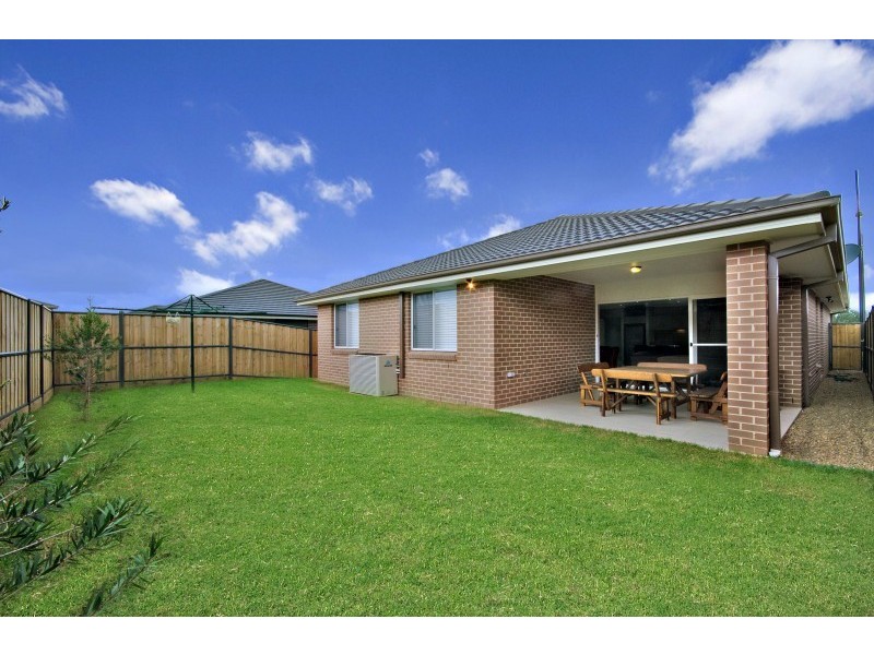 120 Greenview Parade, The Ponds NSW 2769