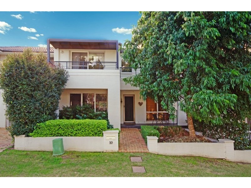 10 Eccles Way, Stanhope Gardens NSW 2768
