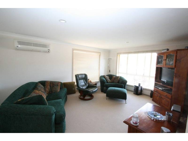 6 Resolution Place, Lake Cathie NSW 2445
