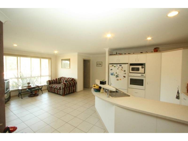 6 Resolution Place, Lake Cathie NSW 2445