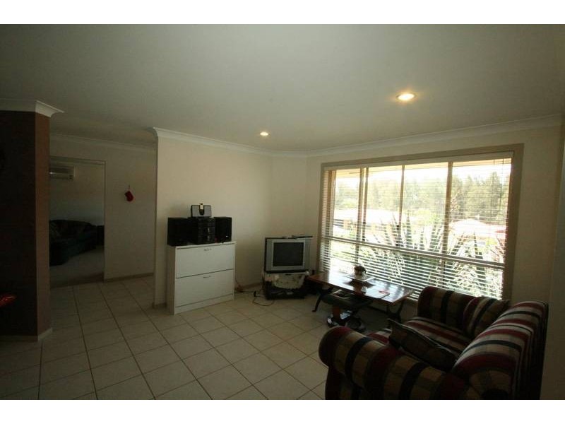 6 Resolution Place, Lake Cathie NSW 2445