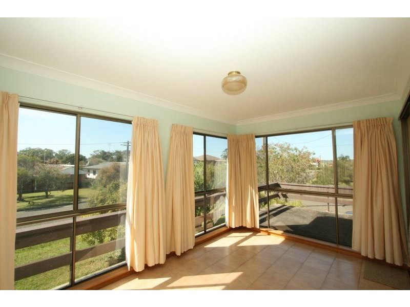 17 Cook Street, North Haven NSW 2443