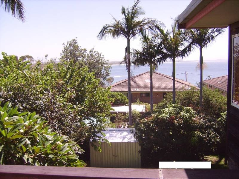 8 First Avenue, Bonny Hills NSW 2445
