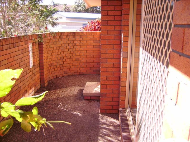 2/1614 Ocean Drive, Lake Cathie NSW 2445