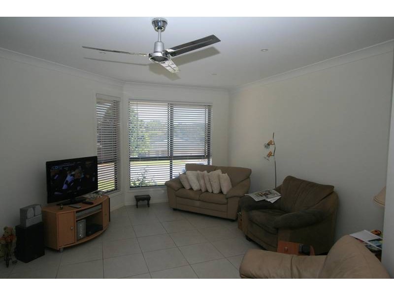40 Fiona Crescent, Lake Cathie NSW 2445