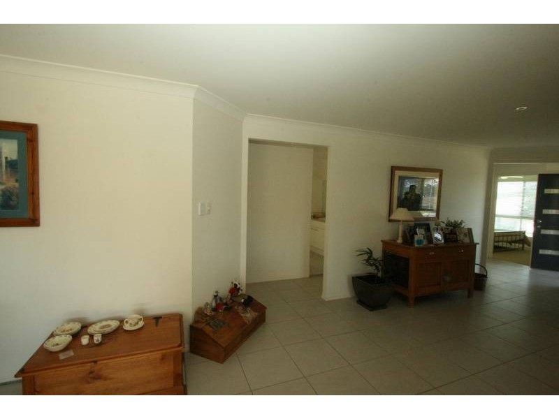 40 Fiona Crescent, Lake Cathie NSW 2445