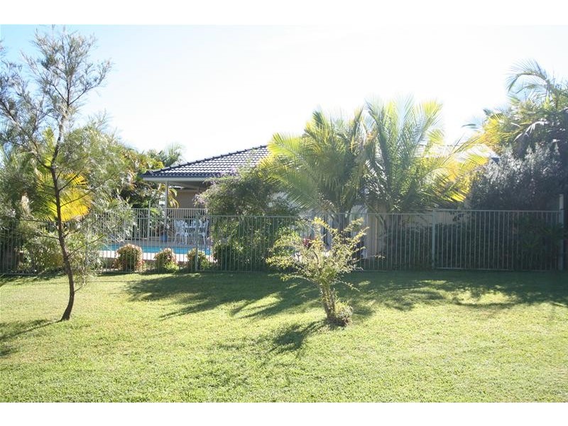 45 Admirals Circle, Laurieton NSW 2443