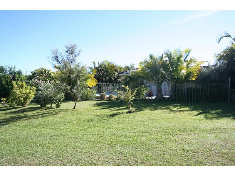 45 Admirals Circle, Laurieton NSW 2443
