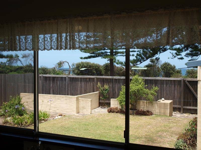 20 Chepana Street, Lake Cathie NSW 2445