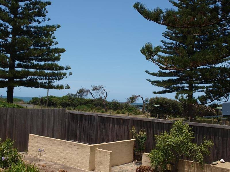 20 Chepana Street, Lake Cathie NSW 2445