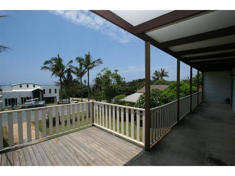 105 Chepana Street, Lake Cathie NSW 2445