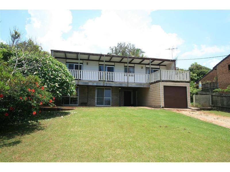 105 Chepana Street, Lake Cathie NSW 2445