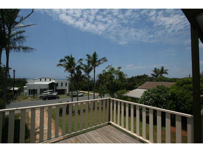 105 Chepana Street, Lake Cathie NSW 2445