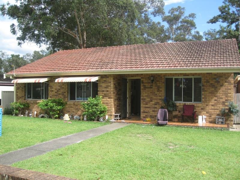 16 Evans Street, Lake Cathie NSW 2445