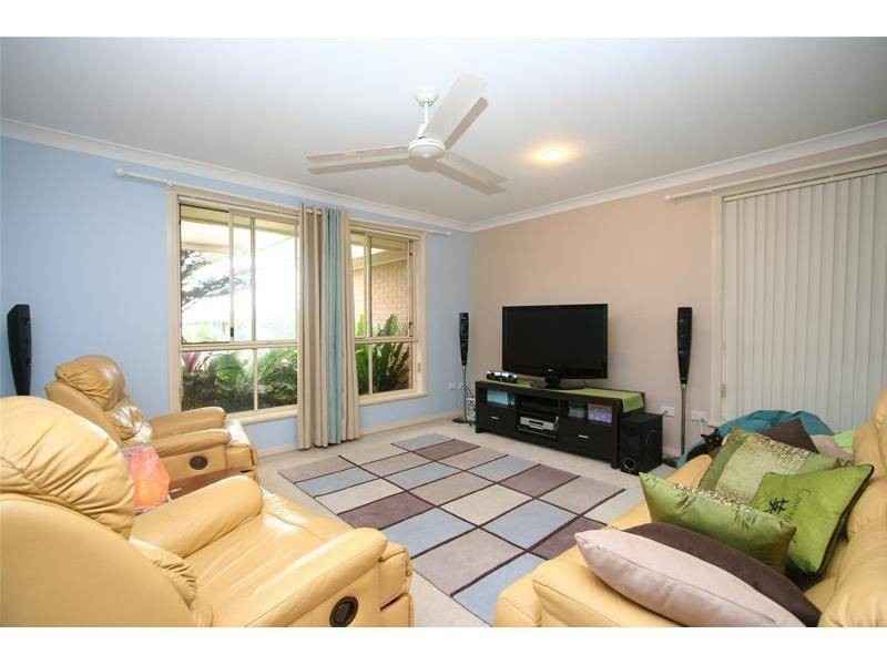 39 Kendall Crescent, Bonny Hills NSW 2445