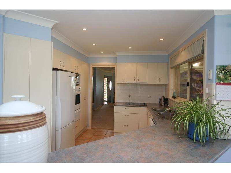 39 Kendall Crescent, Bonny Hills NSW 2445