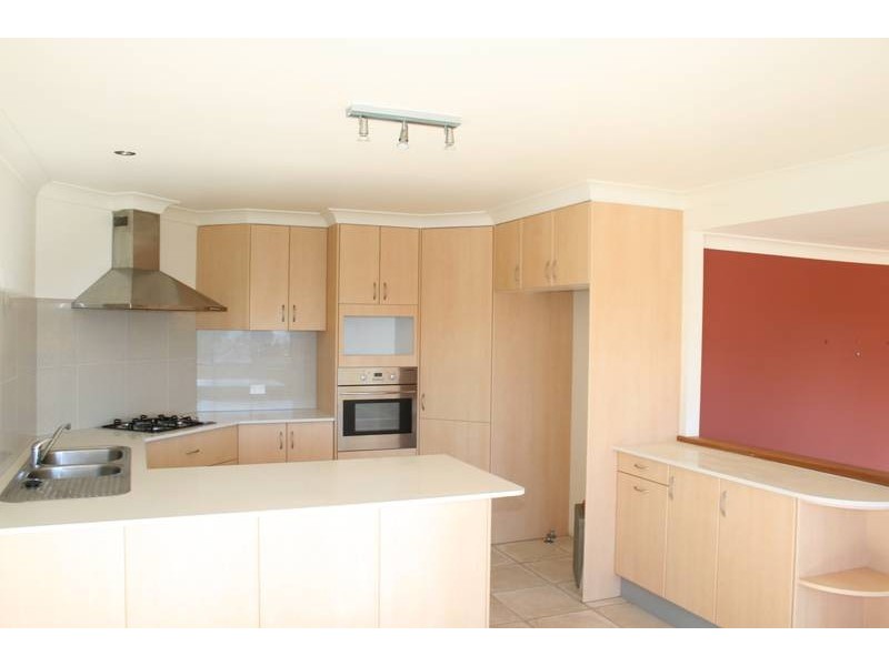 27 Graham Street, Bonny Hills NSW 2445