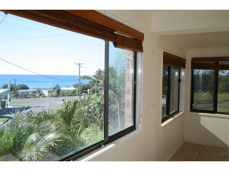 27 Graham Street, Bonny Hills NSW 2445