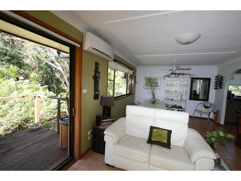 2/11 Oxley Street, Lake Cathie NSW 2445