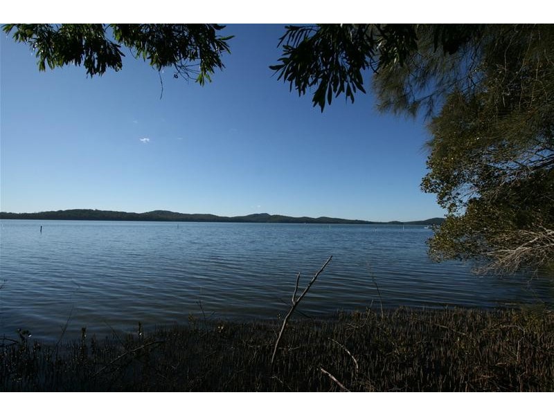 225 Ocean Drive, West Haven NSW 2443