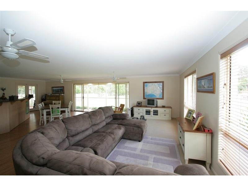 22 Brotherglen Drive, Laurieton NSW 2443