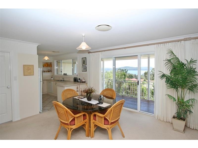 10 Black Swan Terrace, Laurieton NSW 2443