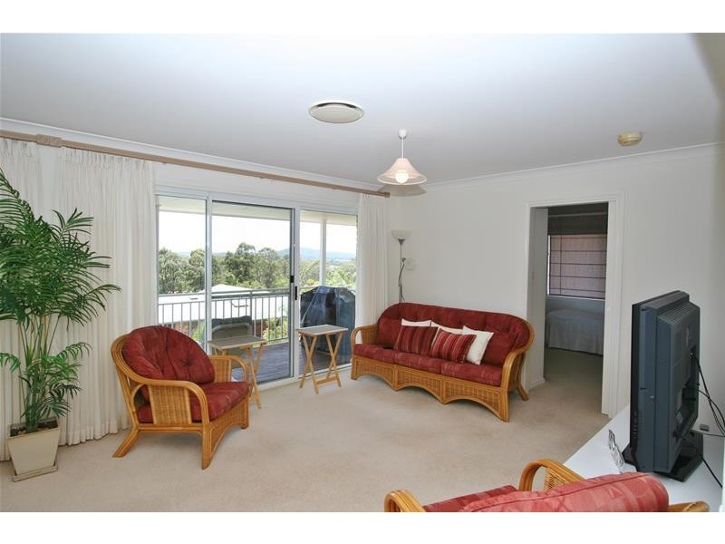 10 Black Swan Terrace, Laurieton NSW 2443