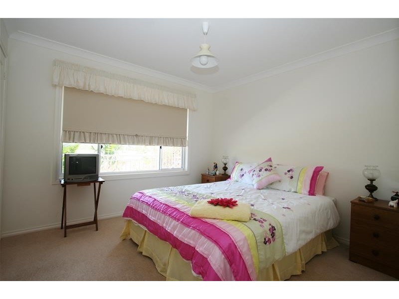 10 Black Swan Terrace, Laurieton NSW 2443