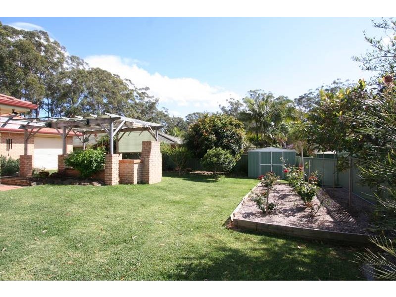 6 The Gateway, Laurieton NSW 2443