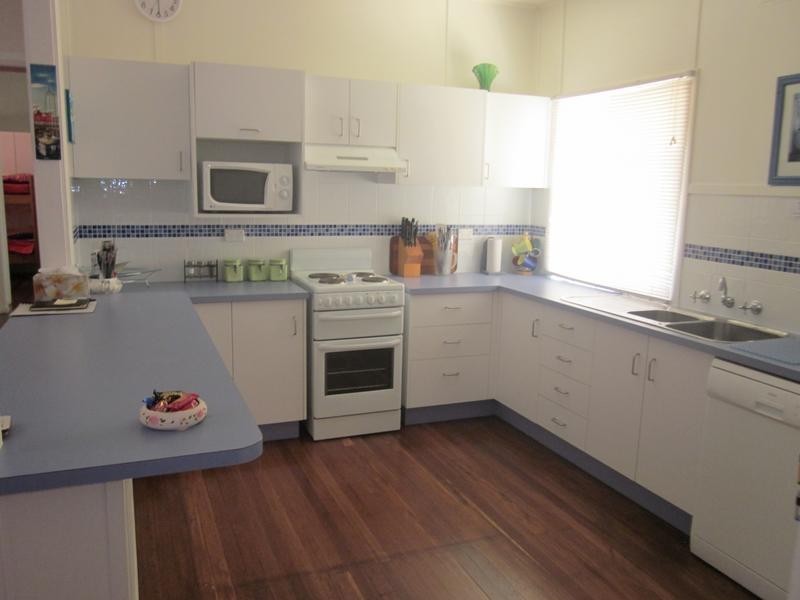 25 The Parade, North Haven NSW 2443