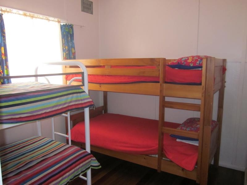 25 The Parade, North Haven NSW 2443