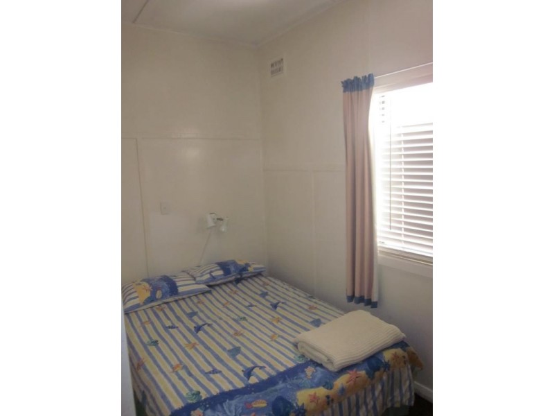 25 The Parade, North Haven NSW 2443