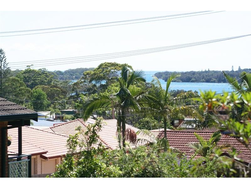 9 Peach Grove, Laurieton NSW 2443