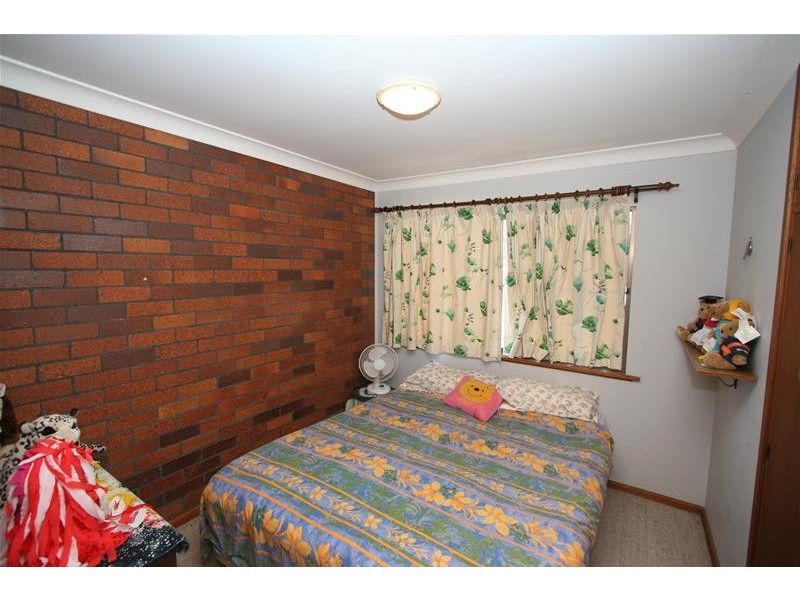 9 Peach Grove, Laurieton NSW 2443