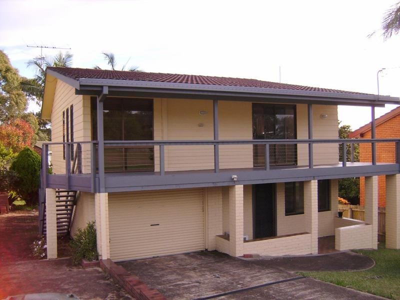 1633 Ocean Drive, Lake Cathie NSW 2445