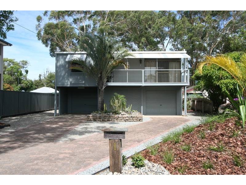 1 Leighton Close, North Haven NSW 2443