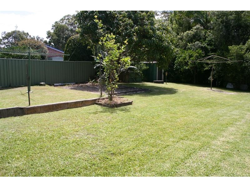 21 Bayside Avenue, North Haven NSW 2443