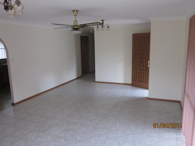 4 Honeysuckle Avenue, Lakewood NSW 2443