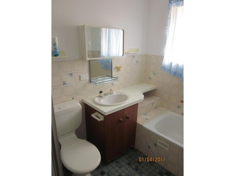 4 Honeysuckle Avenue, Lakewood NSW 2443