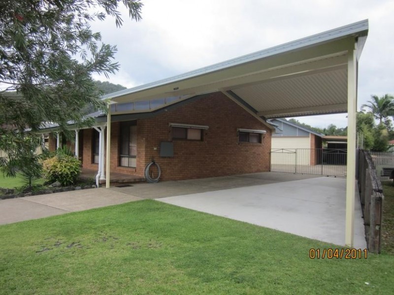 4 Honeysuckle Avenue, Lakewood NSW 2443