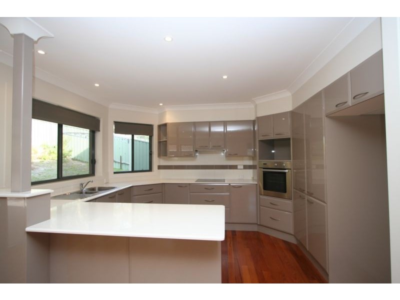 24 Scarborough Way, Dunbogan NSW 2443