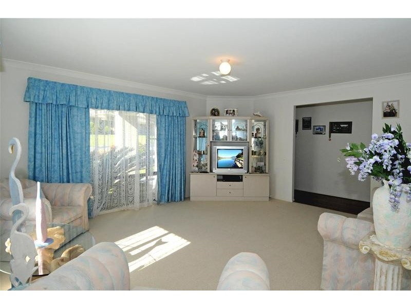 7 Laura Place, Laurieton NSW 2443